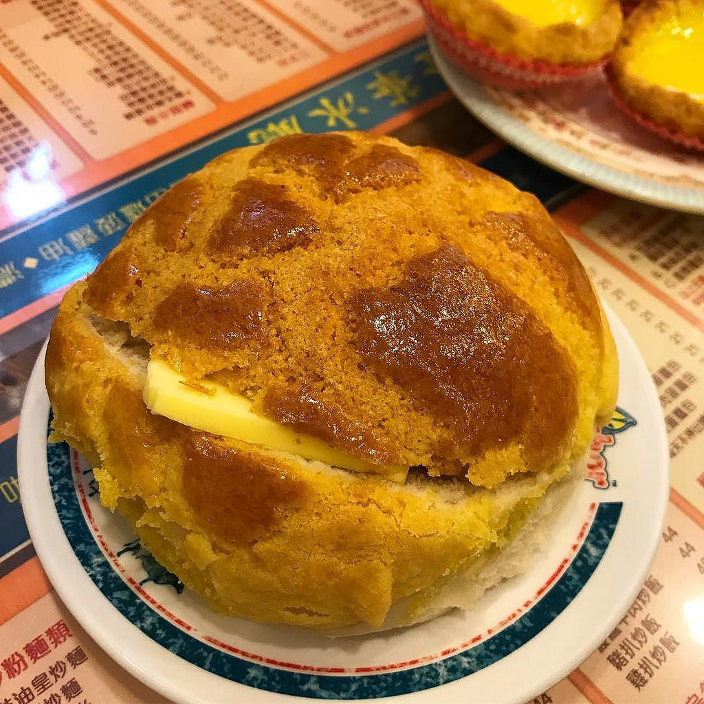 Kam Wah Cafe Mongkok Hong Kong Breakfast & Best Pineapple Bun